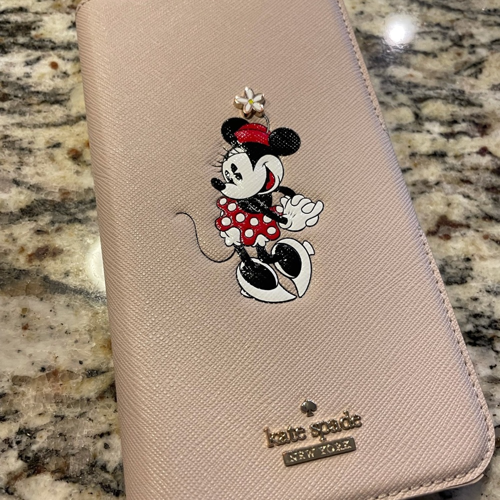 Minnie x Kate Spade iPhone XR case